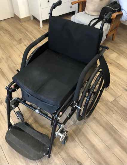 Rollstuhl und Zubehör: Stehrollstuhl