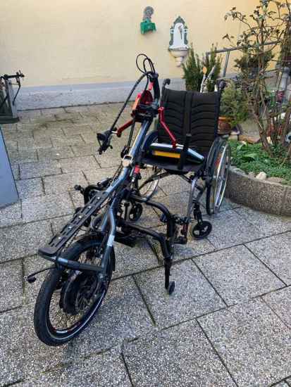Foto Attitude Hybrid E-Handbike inkl.Rollstuhl