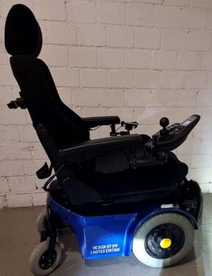 Rollstuhl und Zubehör: Rollstuhl Paravan PR 30: High-End