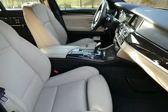 Foto BMW 535i xDrive Touring Sport Aut.Rollstuhlgerecht