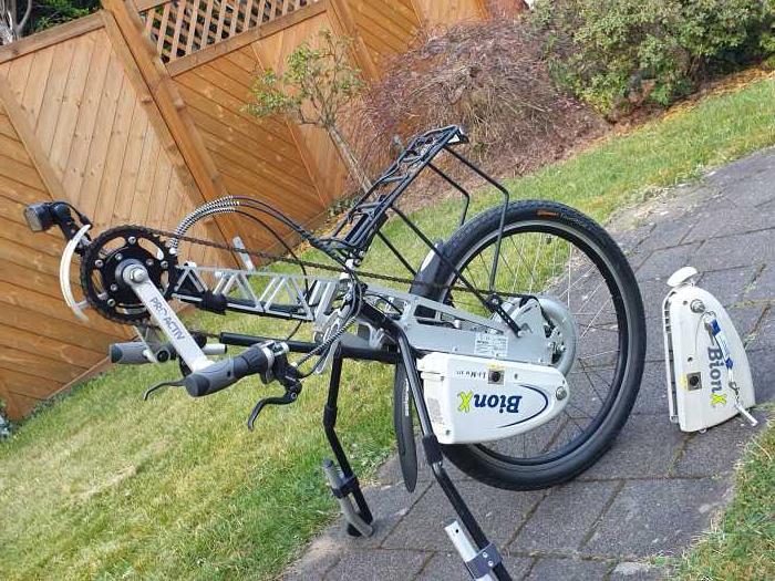 Foto Proaktiv E-Vorspannbike mit Rollstuhl