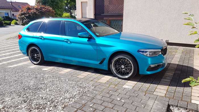 behindertengerechtes-auto-gebraucht BMW 530ix Drive Touring Rollstuhlverladesystem