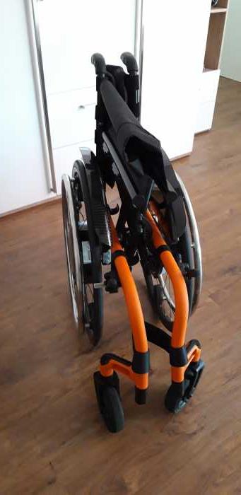 Foto Elektrischer Rollstuhl
