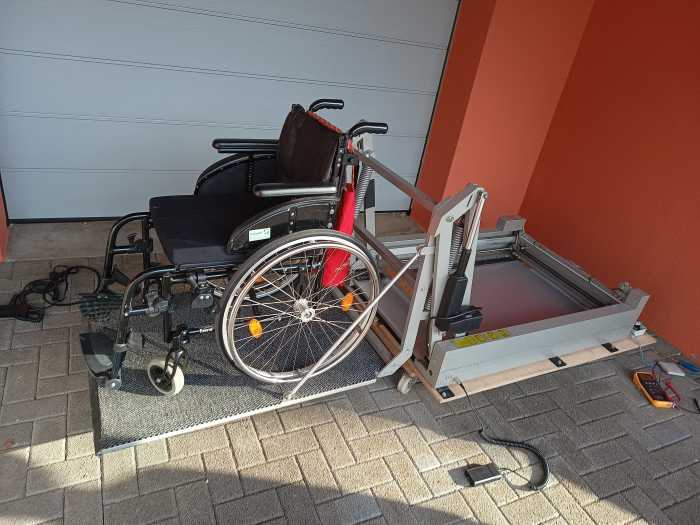 Foto KFZ Rollstuhlverladesystem Scooterboy