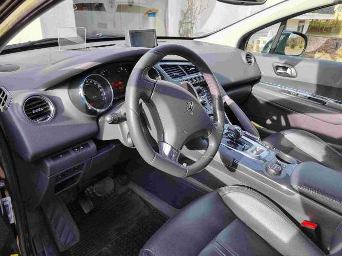 Foto Peugeot 3008 Hybrid4, Automatik+ Linksgas
