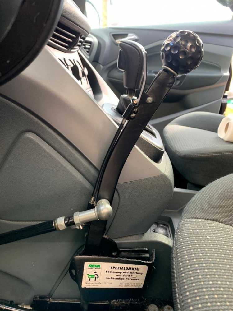 Foto Ford C-MAX 2.0 TDCi 85 kW PowerShift Trend