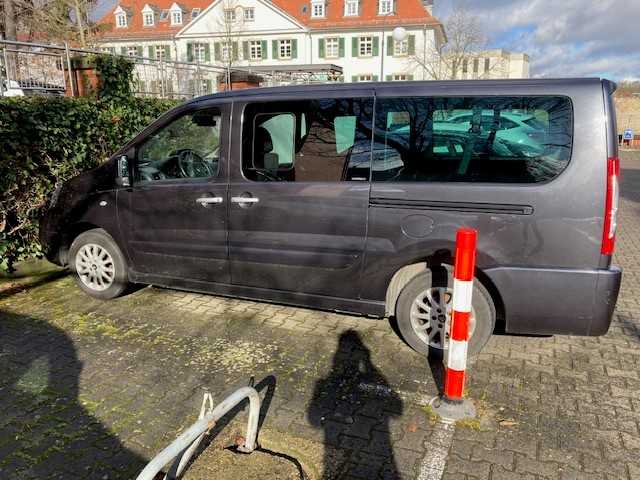 Foto Citroen Jumpy mit Rollstuhlrampe
