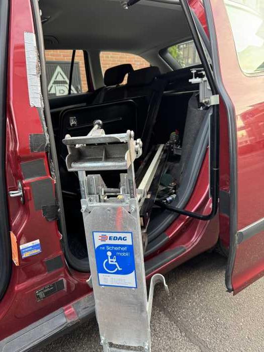 Foto Skoda Octavia 1,6 mit Handgas und Rollstuhllift
