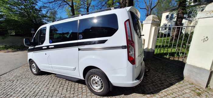 behindertengerechtes-auto-gebraucht Ford Tourneo Custom mit Behindertenumbau