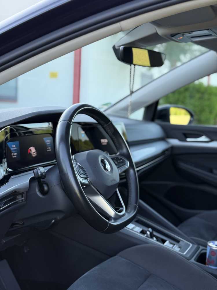 Foto Golf 8 2.0 TDI DSG Life *Winterpaket*