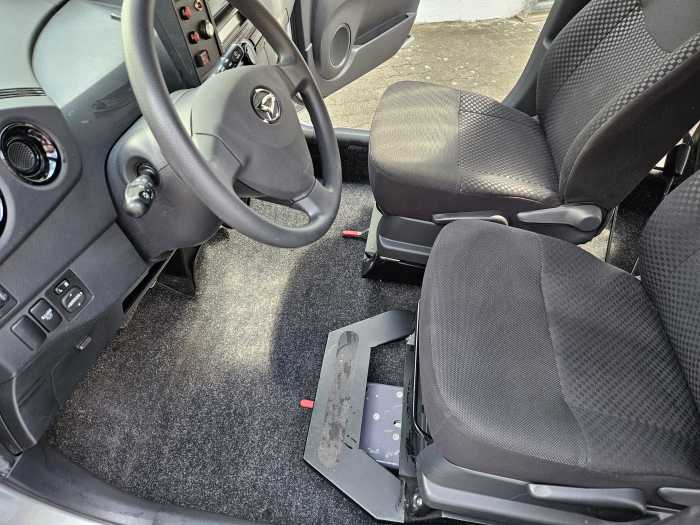 Foto Daihatsu Materia – Behindertengerecht umgebaut
