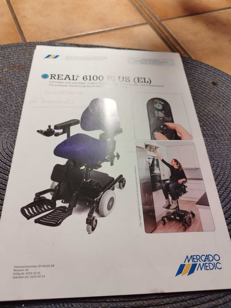 Foto Elektrischer Rollstuhl