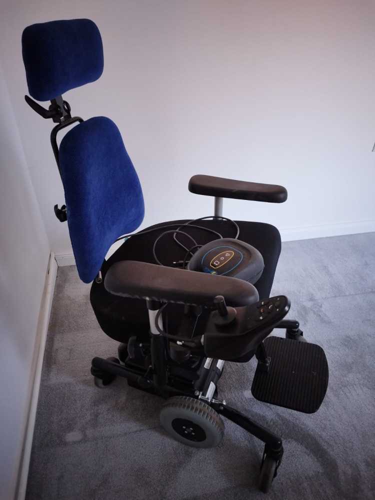 Foto Elektrischer Rollstuhl