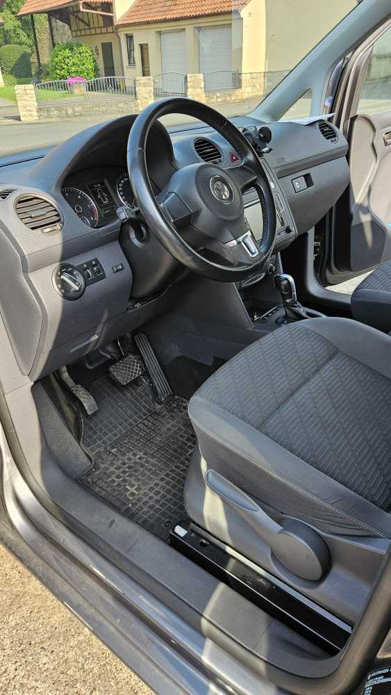 Foto VW Caddy - Rollstuhlkran, Selbstfahrer + 4 Pers.