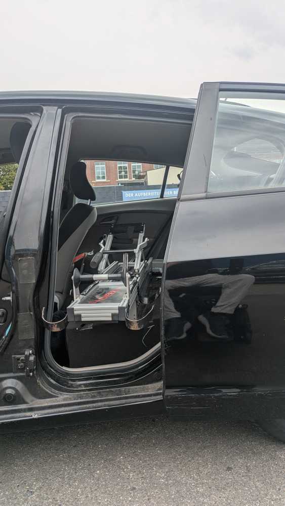 Foto Honda Insight 1.3 Hybrid mit Ladeboy S2 (Rückbank)