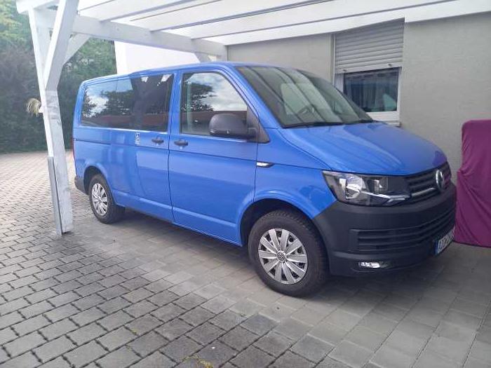 Foto VW T6 Caravelle behindertenger.