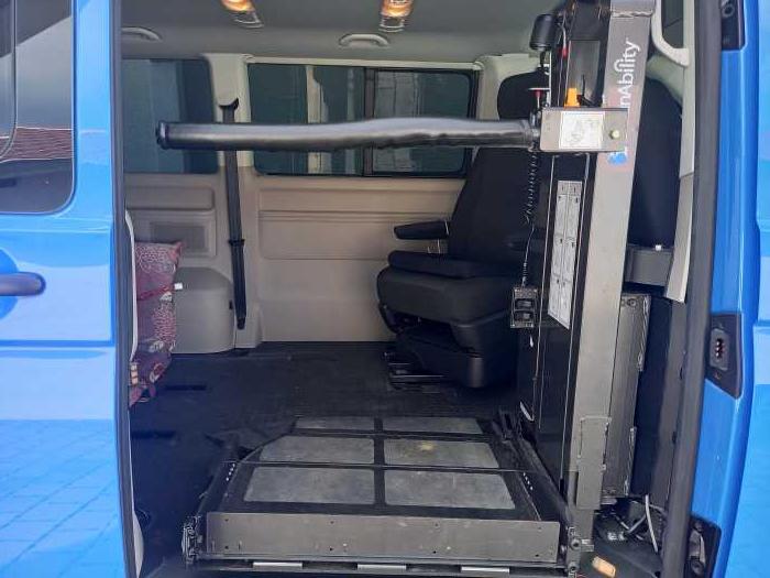behindertengerechtes-auto-gebraucht VW T6 Caravelle behindertenger.