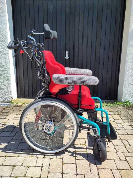 Foto Adaptivrollstuhl Easy Life RT