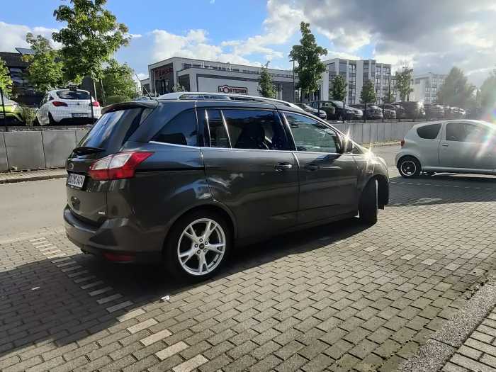 Foto Ford Grand C-Max für Selbstfahrer