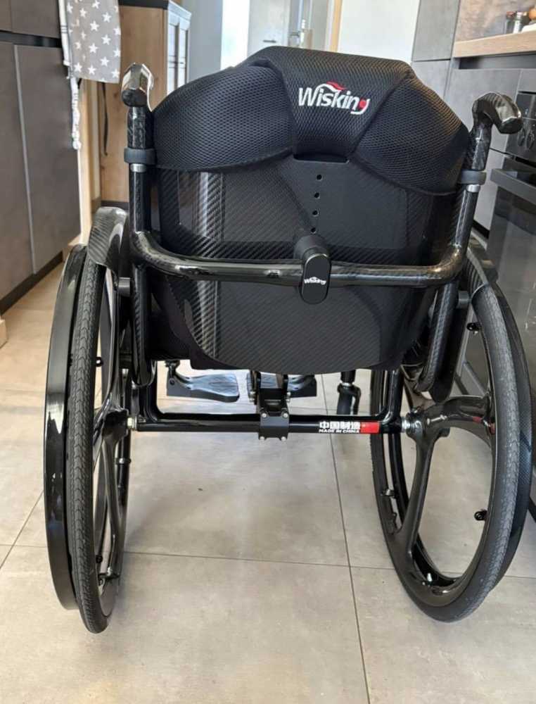 Foto Verkaufen Zuggerät und Rollstuhl der Firma Wisking