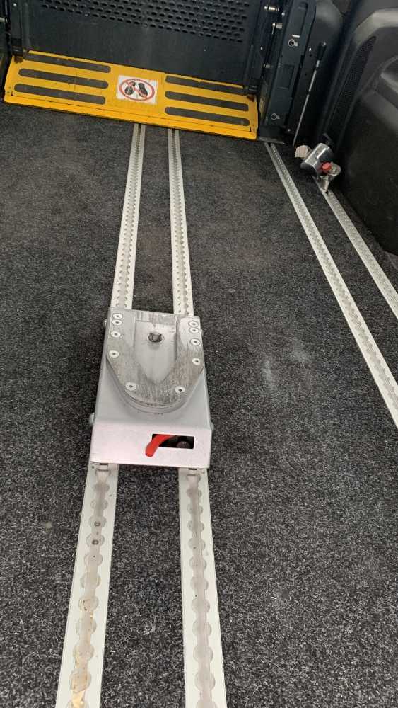 Foto Ducato h2 l2 mit Hecklift für aktiv und passiv fah