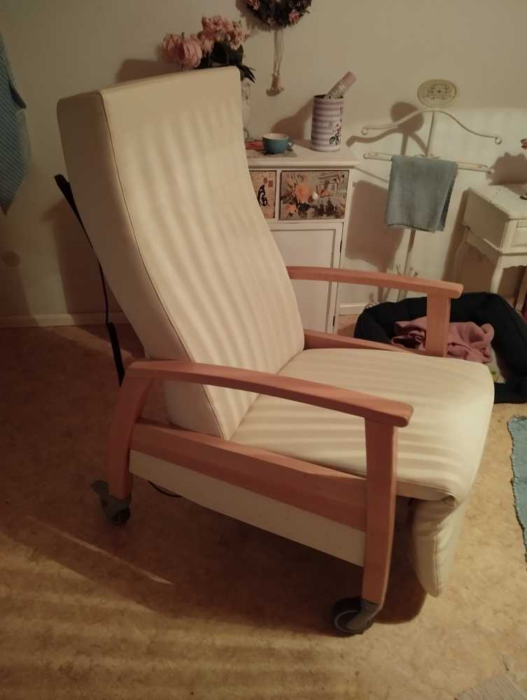 Foto Pflegesessel Devita Ganda Relax elektrisch verstel