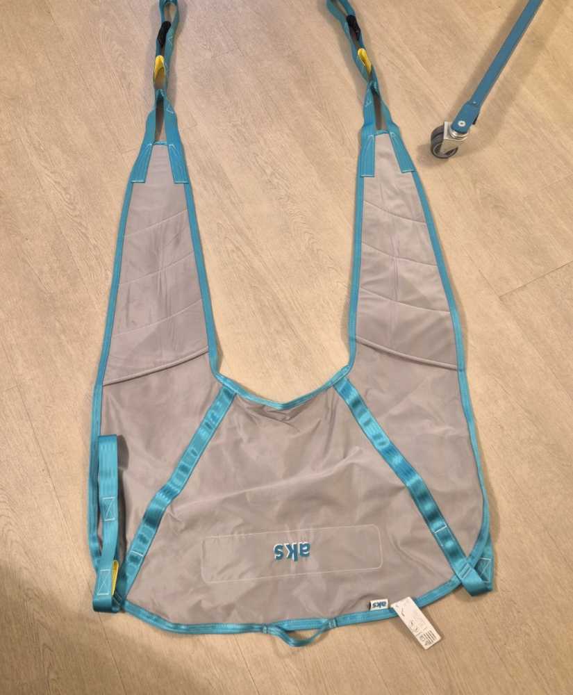 Foto AKS Foldy Passivelifter Patientenlifter mit Trageg