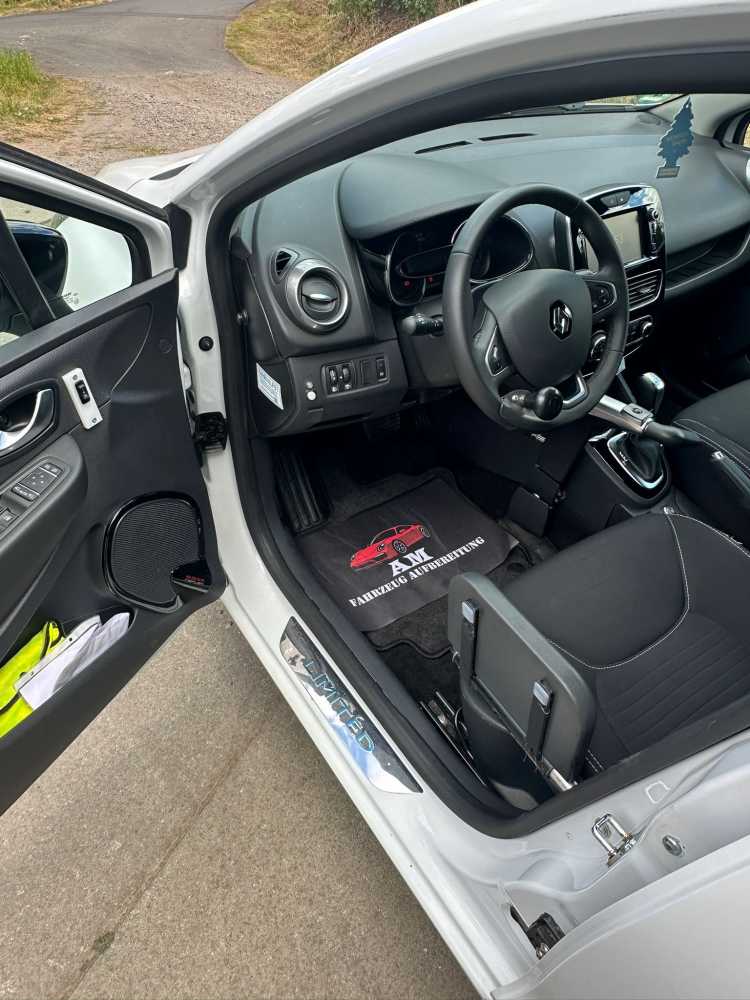 Foto Clio umgebaut auf Handgas mit Ladeboy