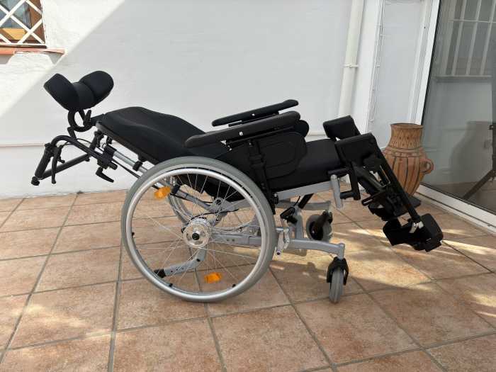 Foto Bischoff   Bischoff Multifunktionsrollstuhl Proteg