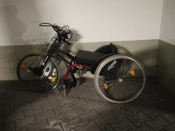Foto Handbike+Rollstuhl