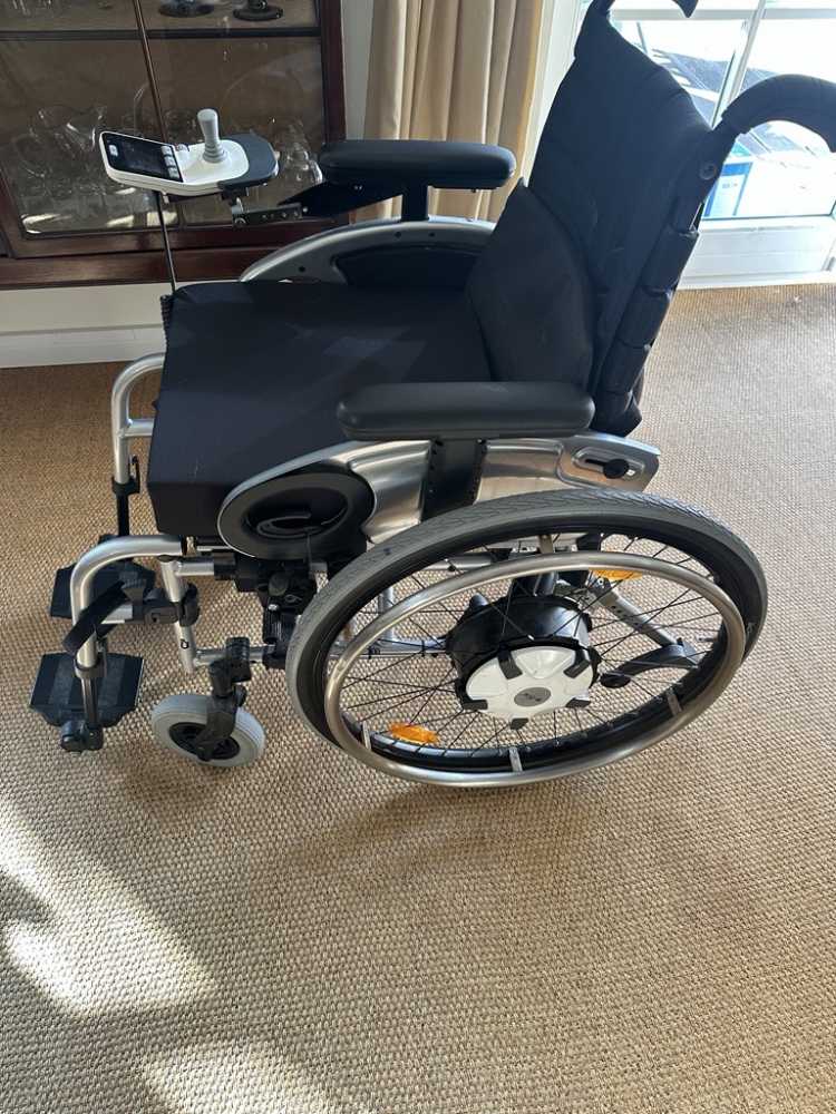 Foto elektrischer Rollstuhl Sopur Easy 300 elektrisch