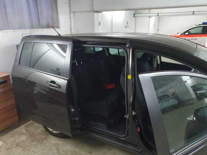 Foto Mazda 5 – mit Handgas und Hebeanlage für Rollstuhl