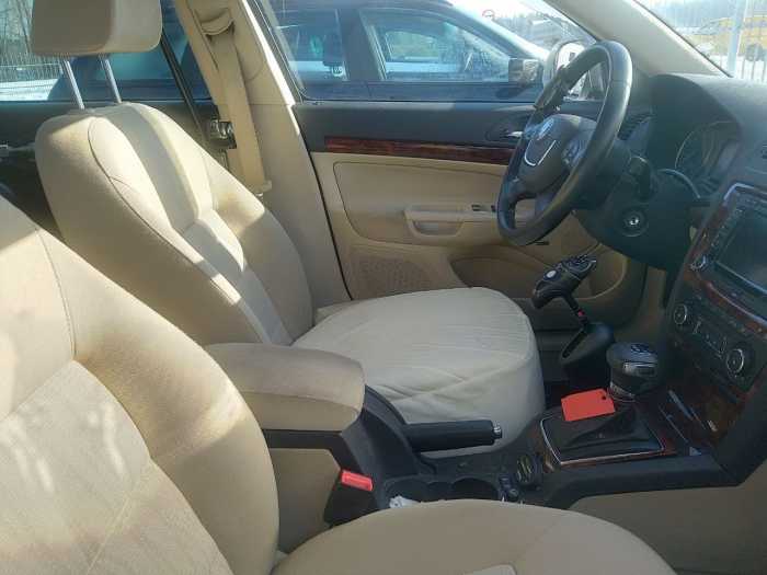 Foto Skoda Ocatvia II EDAG Ladesystem Multima Handbetri