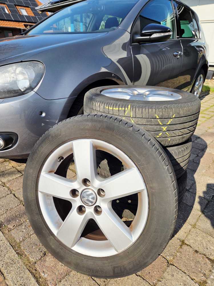 Foto Golf VI, Baujahr 2011, Einhandlenkung