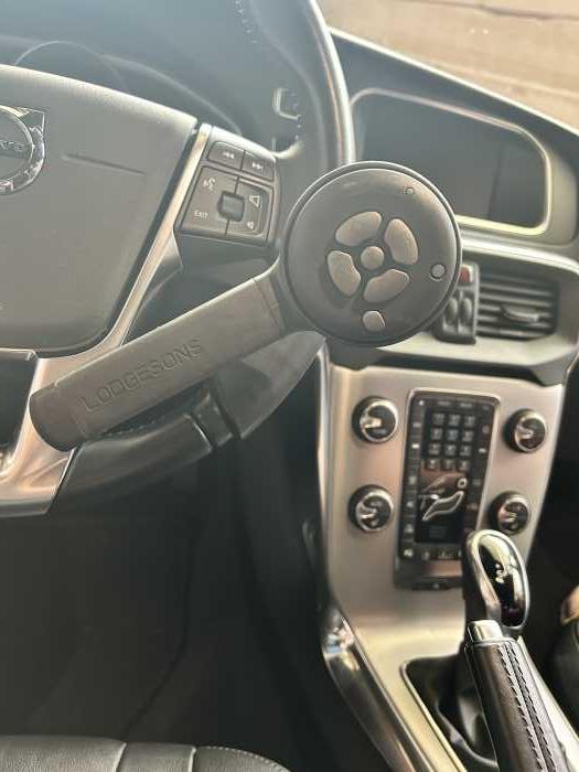 Foto Volvo V40 D2 Geartronic Inscription