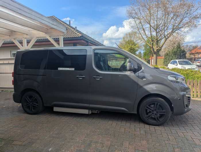 behindertengerechtes-auto-gebraucht Peugeot Traveller 2019, Paravan, Space Drive II