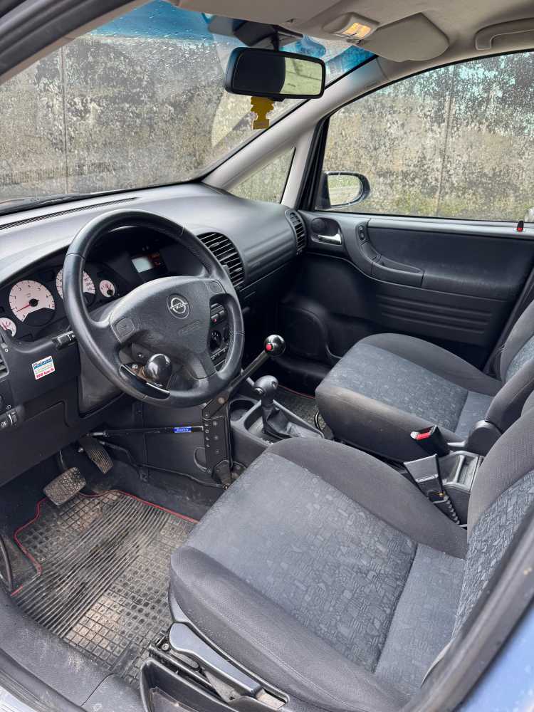 behindertengerechtes-auto-gebraucht Opel Zafira - Behindertengerechtes Fahrzeug