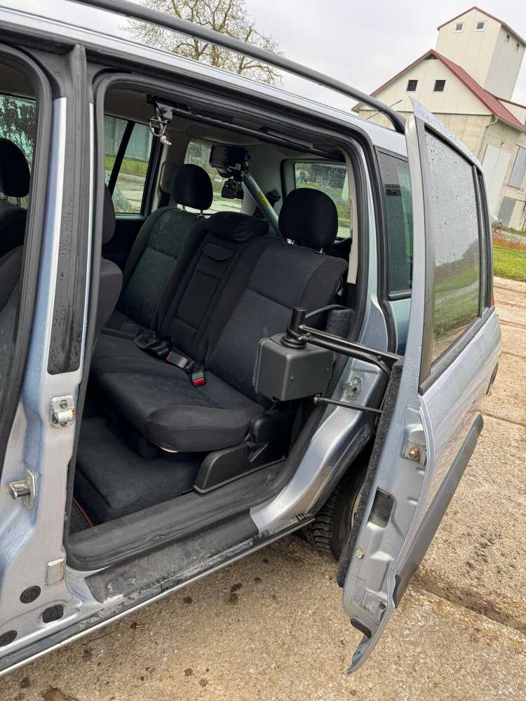 Foto Opel Zafira - Behindertengerechtes Fahrzeug