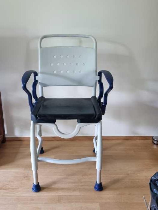 Foto Rebotec Dusch-Toilettensruhl