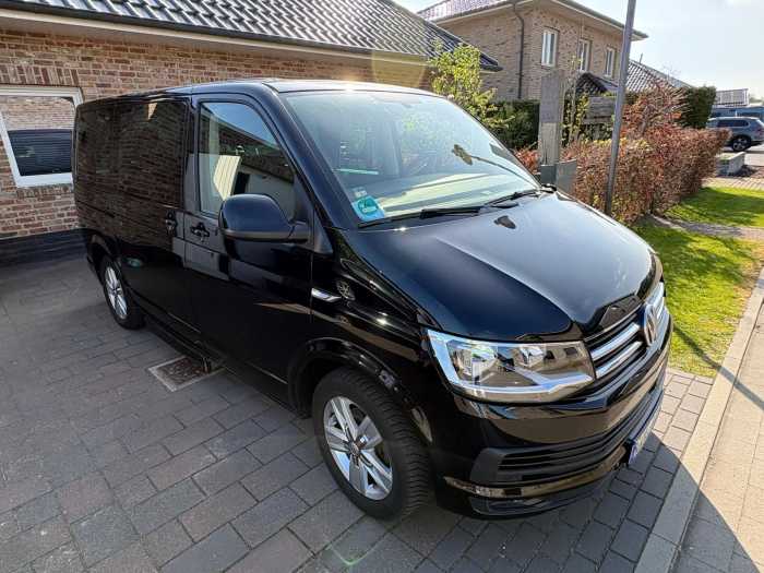 behindertengerechtes-auto-gebraucht VWT6 Multivan mit Dockingstation und  Handgas