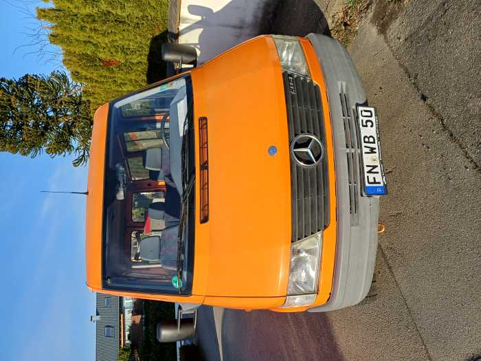 behindertengerechtes-auto-gebraucht Mercedes Benz Sprinter 314 mit Rollstuhl-Aufzug