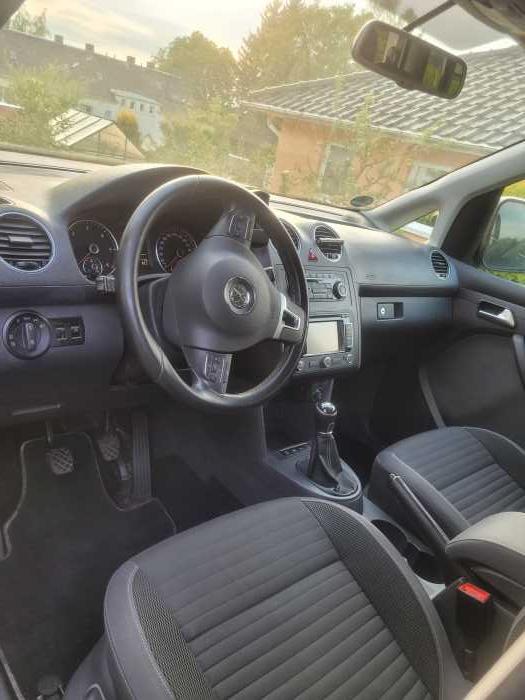 Foto VW Caddy Maxi Rollstuhlkran 7 Sitzer Standheizung