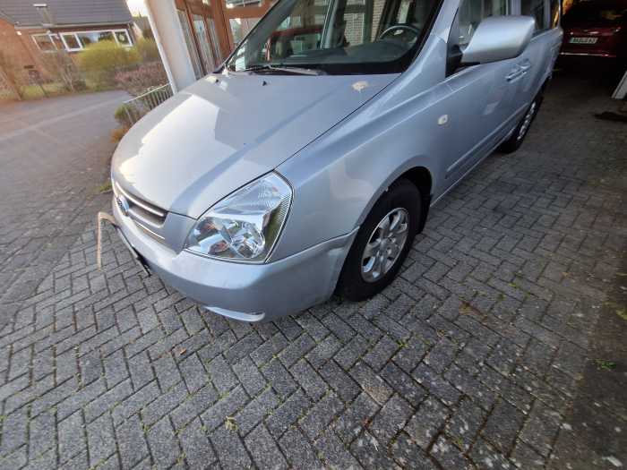 Foto KIA  Carnival mit Paravan Umbau