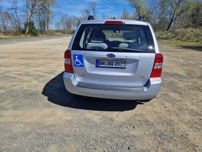 Foto KIA  Carnival mit Paravan Umbau