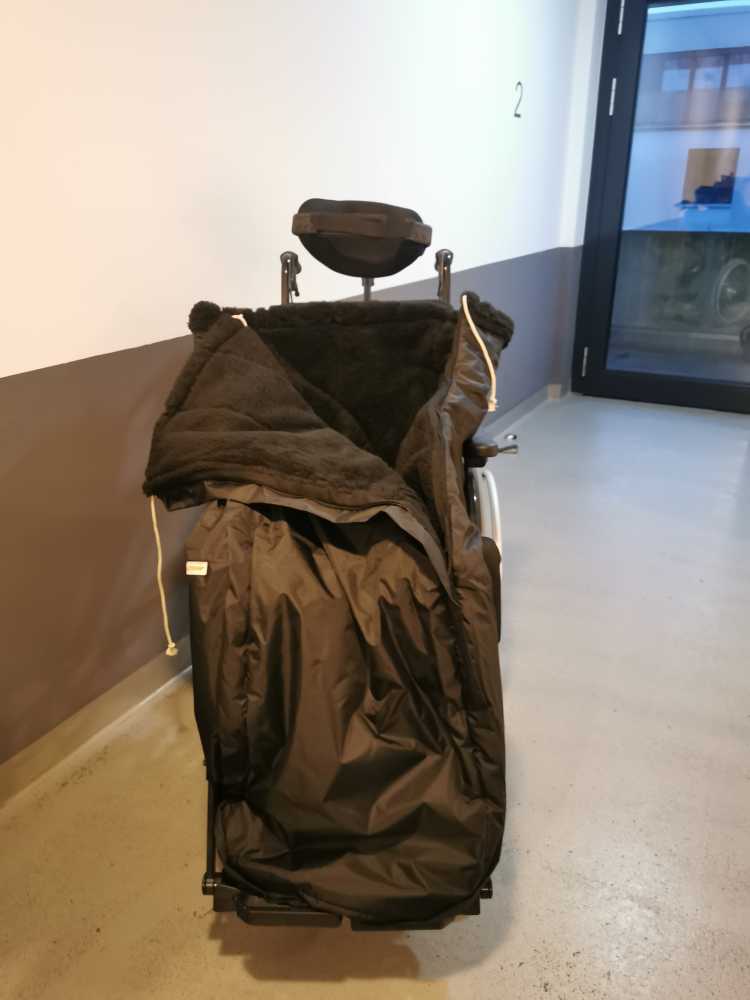 Foto Rollstuhl-Poncho  Sitzsack