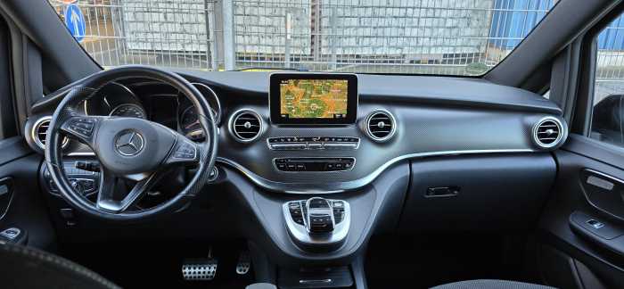 Foto Mercedes V-Klasse V250 Rollstuhlrampe