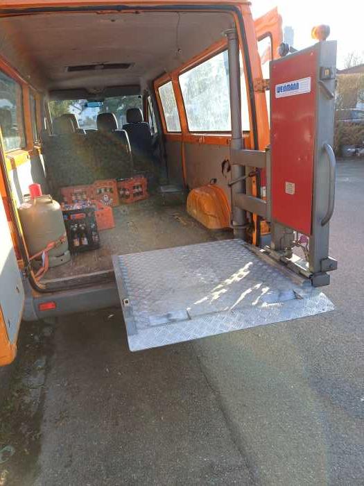 behindertengerechtes-auto-gebraucht Mercedes Benz Sprinter 314 mit Rollstuhl-Aufzug