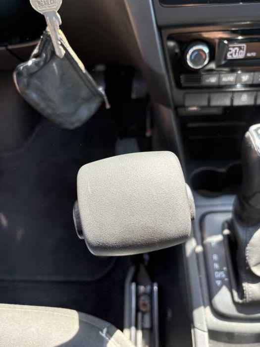 Foto Škoda Rapid Spaceback 1.0 TSI DSG – Veigel Handbed