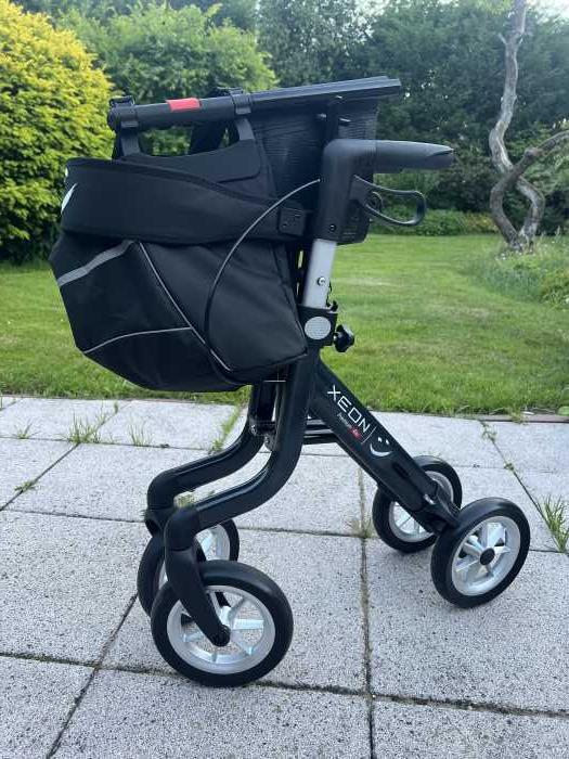 Foto Rollator  Xeon“ von Rehasense (Alu)