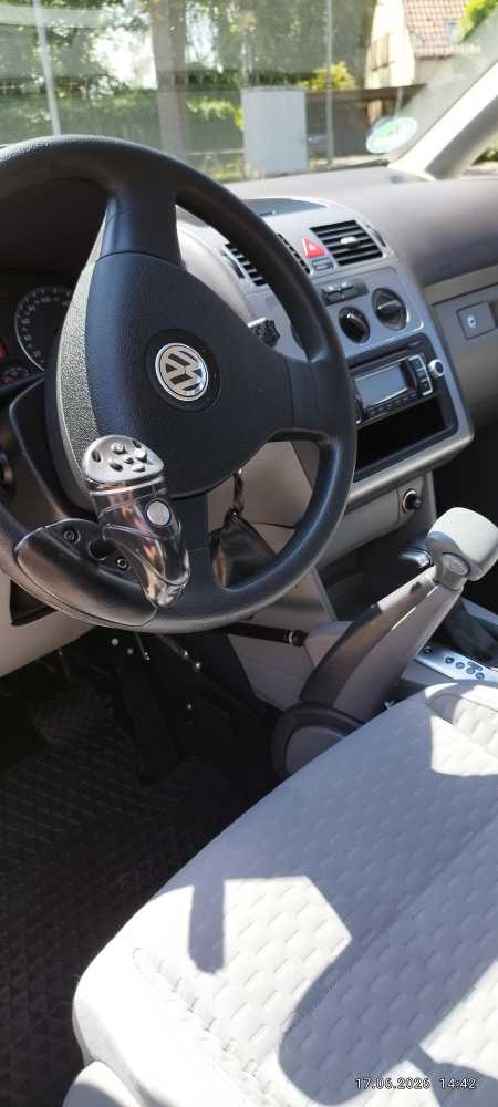 Foto VW Touran behindertengerecht
